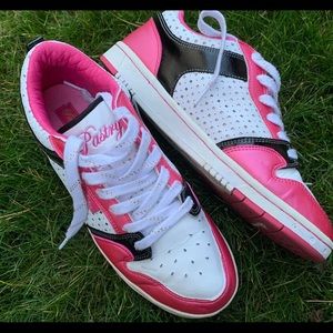 Pink and black Pastry sneakers